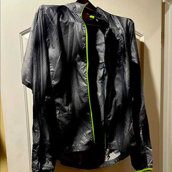 Puma Black and Green Windbreaker Jacket - Picture 1 of 3